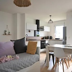 Appartement Spacieux Et Moderne A 10 Minutes Du Port De, Vannes